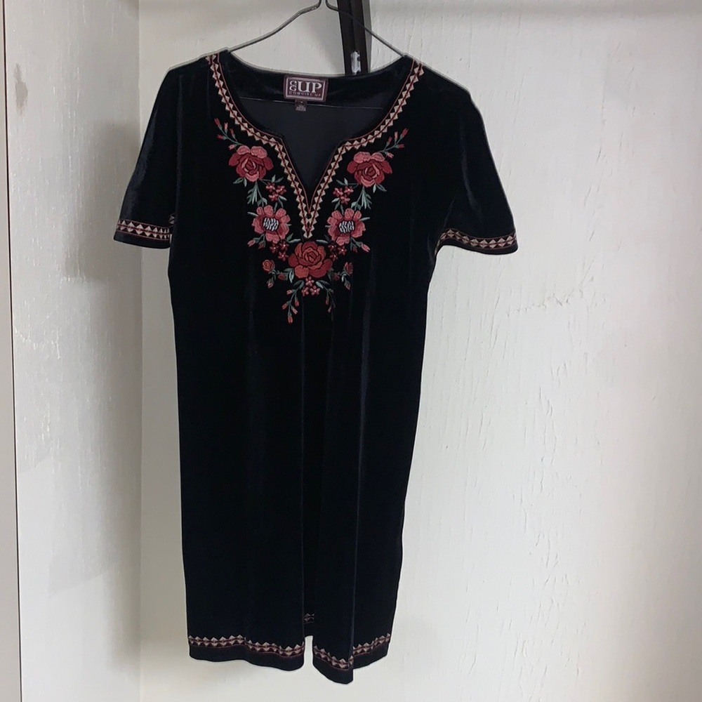 Cowgirl Up Womens Black Velvet Dress Embroidered